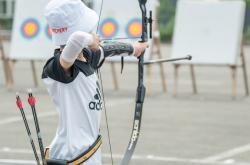 lol合区-突破自我!年轻选手创造佳绩