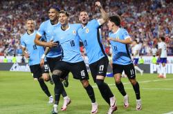 lol全球总决赛-包含美洲足球联赛:热血开战,团队斗志昂扬的词条