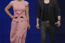 lol合区-比赛看点频出,观众眼花缭乱欣赏过六回合!