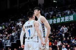 lol全球总决赛-关于全华班球队表现抢眼,联赛风云变幻莫测的信息