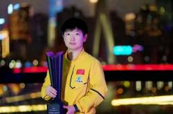 lol合区-比赛中出现了引人注目的精彩瞬间