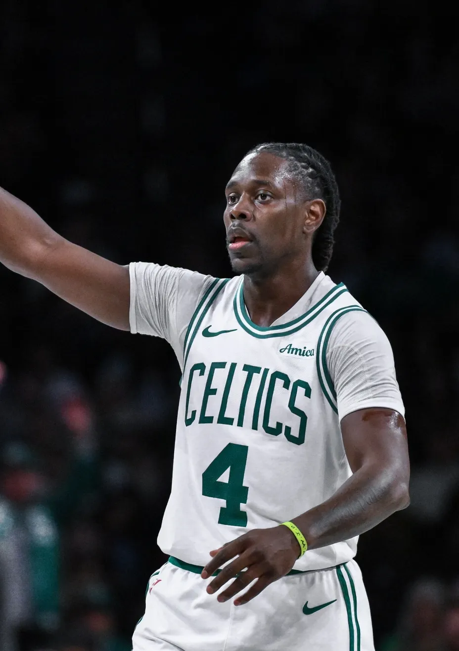 雄鹿后卫创新纪录，成为球队崛起的关键力量