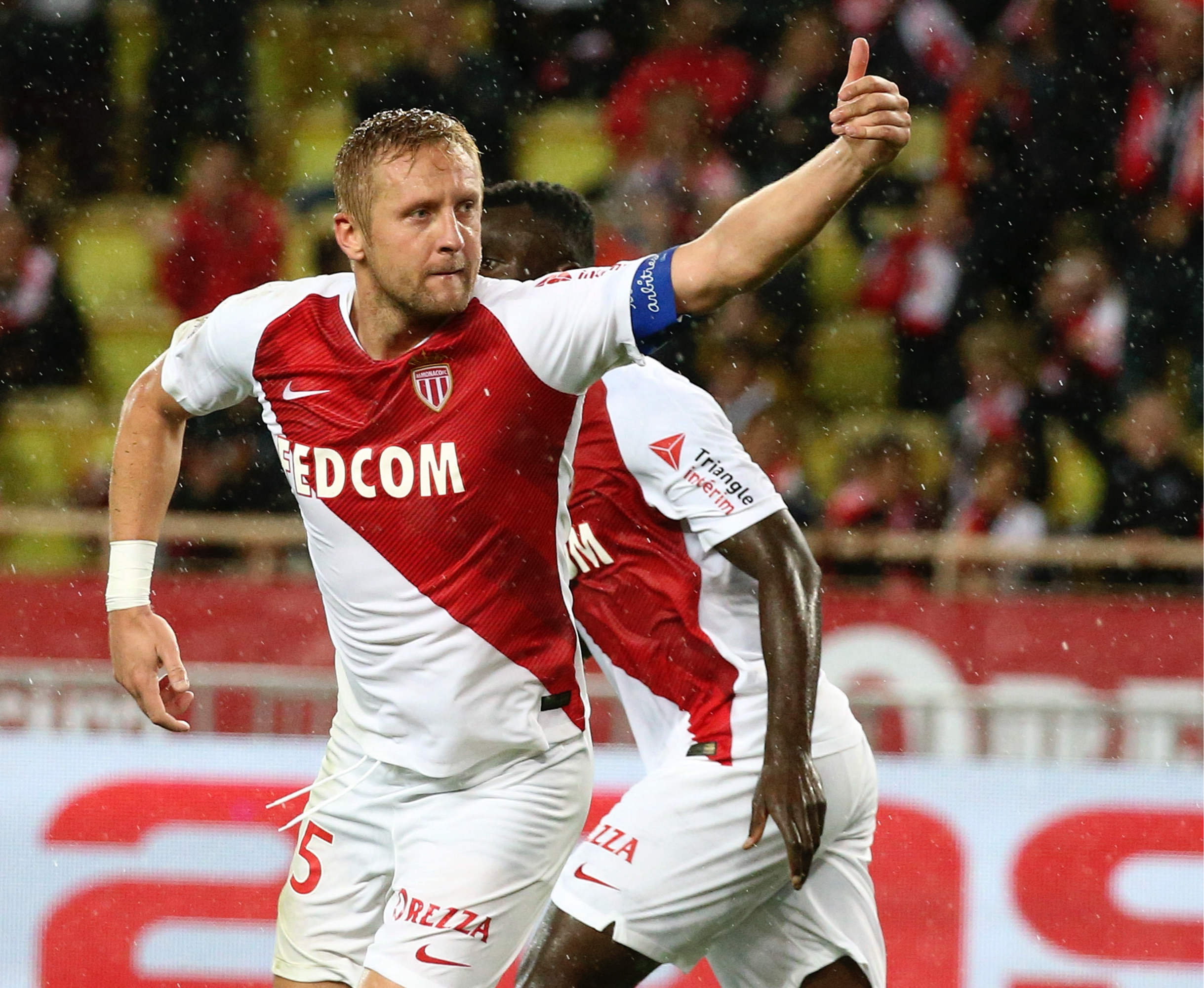 摩纳哥队取得胜利,积分赶超对手 摩纳哥队取得胜利,积分赶超对手