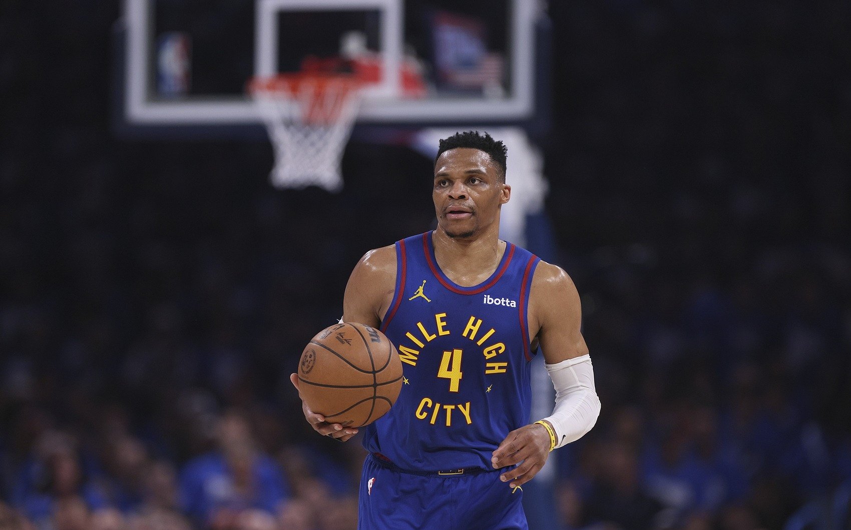 开拓者客场惜败,拉塞尔·威斯布鲁克28分7篮板6助攻 开拓者客场惜败,拉塞尔·威斯布鲁克28分7篮板6助攻