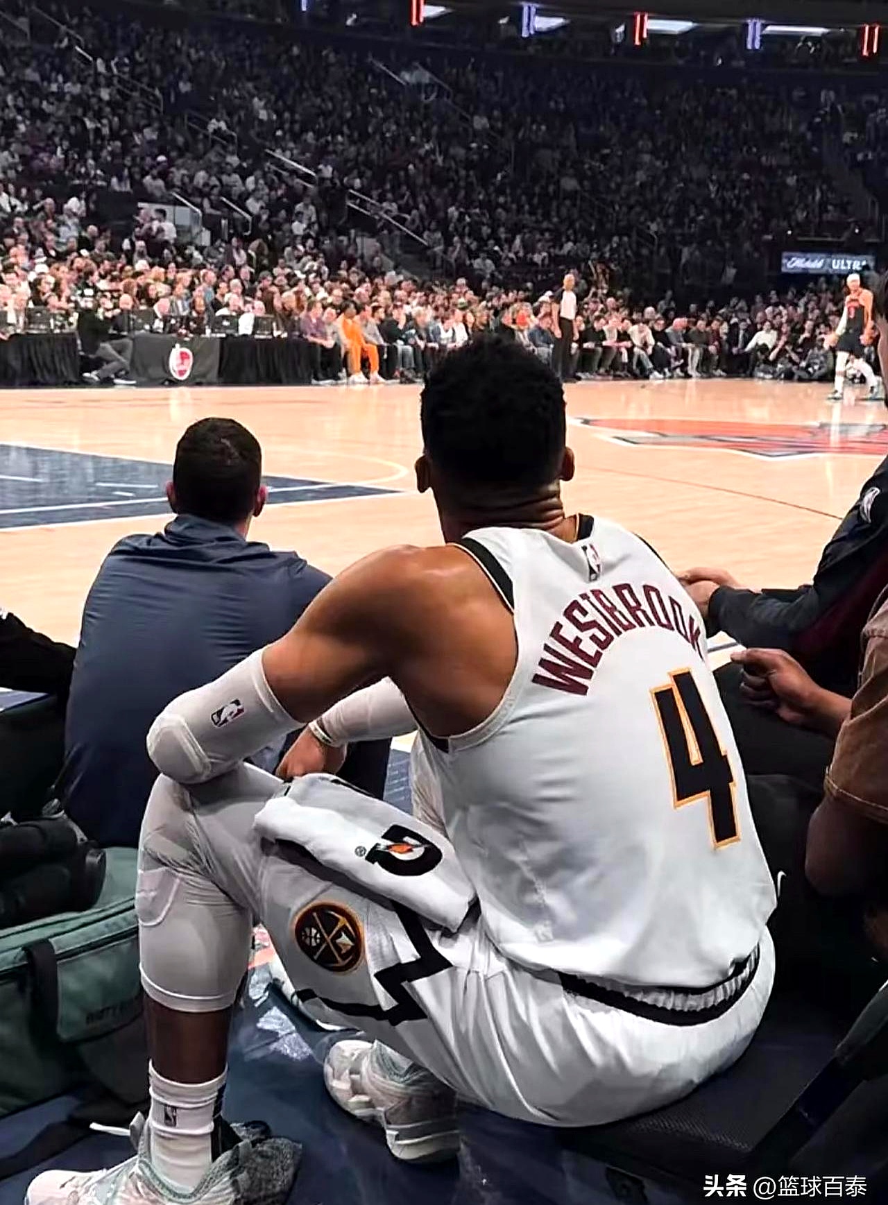 开拓者客场惜败,拉塞尔·威斯布鲁克28分7篮板6助攻 开拓者客场惜败,拉塞尔·威斯布鲁克28分7篮板6助攻