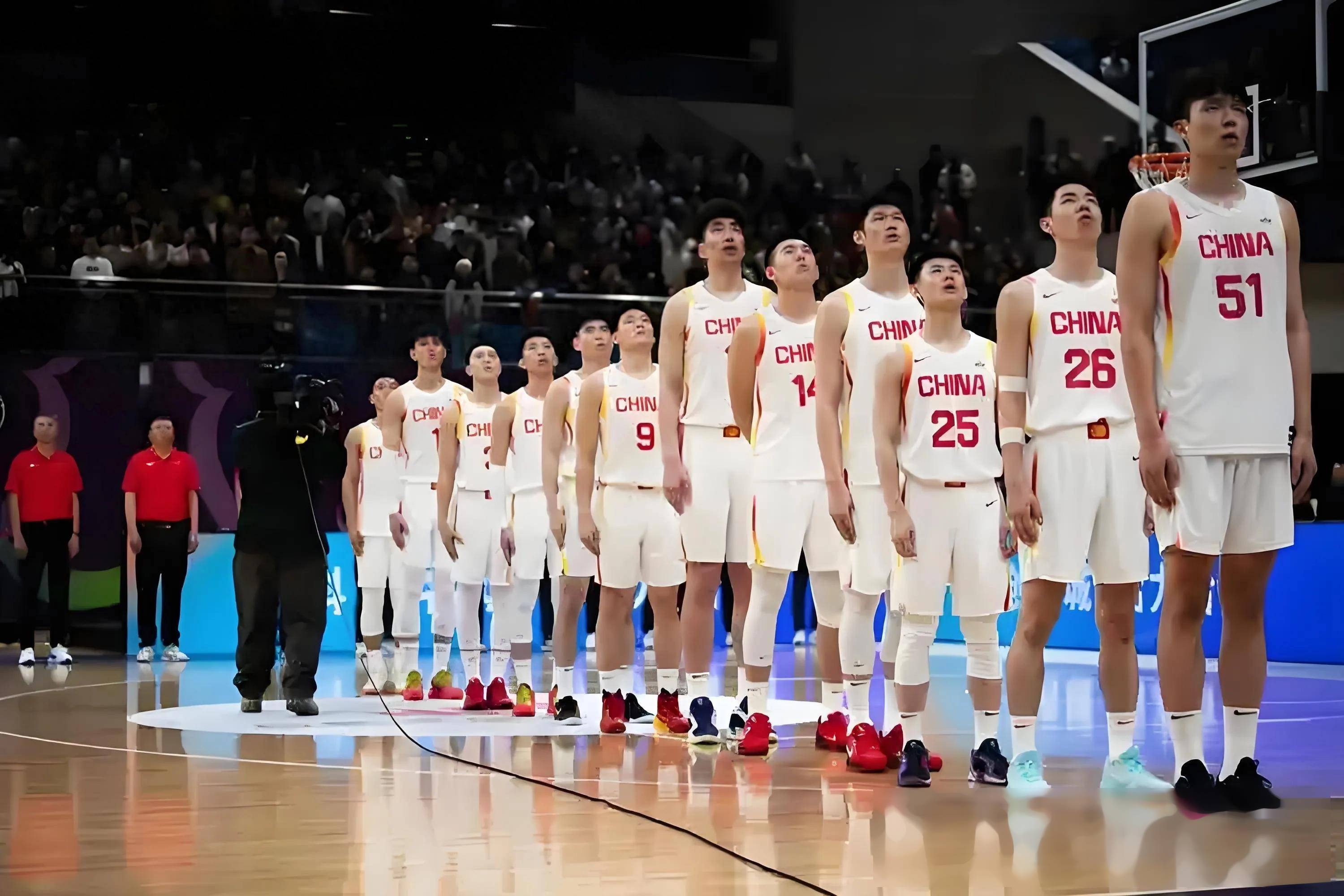 洛杉矶男篮在国内联赛上演精彩对决 洛杉矶男篮在国内联赛上演精彩对决