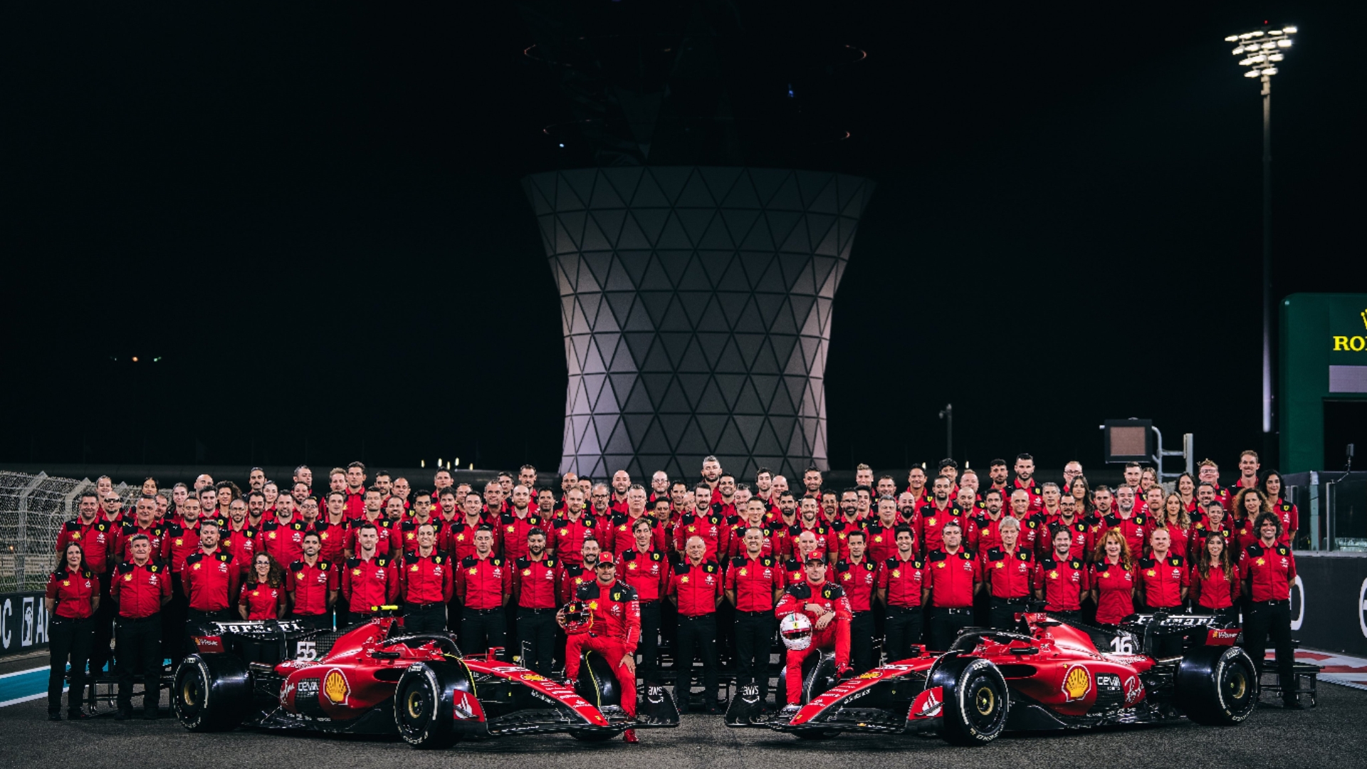 关于红牛车队碾压雷诺车队，汉密尔顿刷新纪录的信息